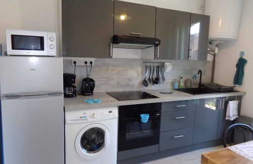 Maureillas-Las-Illas Apartment | Le Boulou, T1, double bed, new, very quiet - V