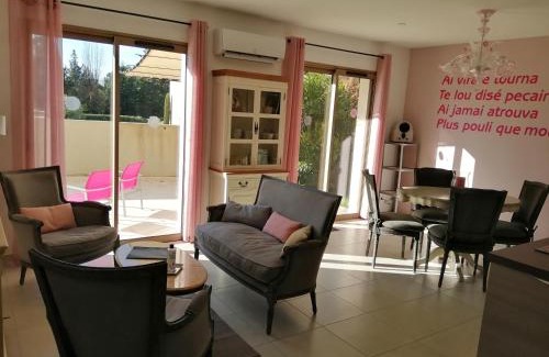 L'Isle-sur-la-Sorgue House | Le Cabanon de Laura