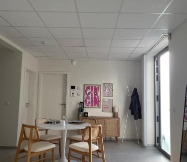 Outremeuse Apartment | Le Cabinet