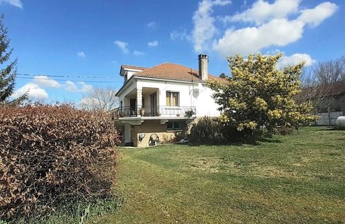 Saint-Julien-de-Lampon Villa | Le Camp Du Tustal