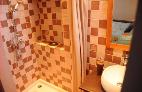 Vancia - Crepieux House | Le Castel Biodiversity Park - Florentine room