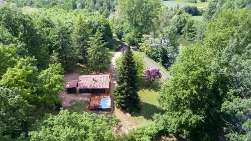 Saint-Antonin Noble Val Ski Chalet | Le Chalet des Berges - Piscine chauffée & Ponton Privé - En bordure de la rivière Aveyron