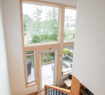 Ucluelet House | Le Chalet Waterfront Retreat