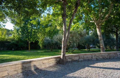 Oppede Bed & Breakfast | Le Champ des Oliviers
