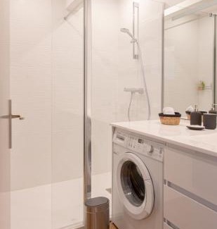 Albi Apartment | Le Champollion - Clim - Gare - Garage - Balcon