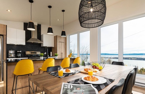 Saint-Joseph-de-la-Rive Ski Chalet | Le Charmant de Charlevoix-Magnifique vue sur le fleuve