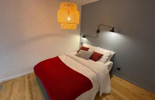 Agen Apartment | Le Charme - Au Coeur d'Agen - Self Checkin - Wifi - Netflix - Smart TV - Luqs fr