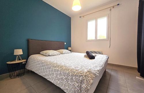 Montauban House | Le Clos Andrée - Charmante maison 8 personnes - 5 lits - Climatisation réversible RDC - Parking 3 véhicules - Garage - Zone Nord Montauban - Terrasse et jardin