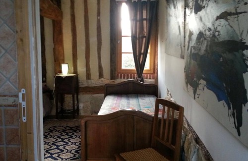 Saint-Pierre-Azif House | Le Clos Aux Masques - Chambres d'hôtes