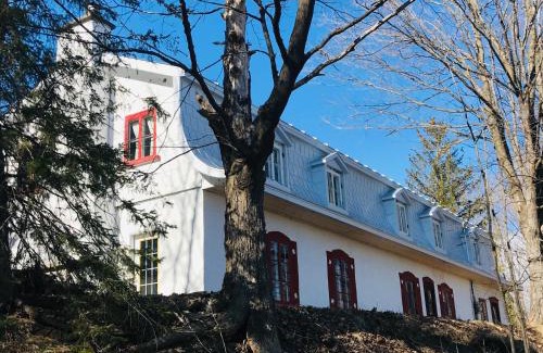 Chateau-Richer Bed & Breakfast | Le Clos des Brumes