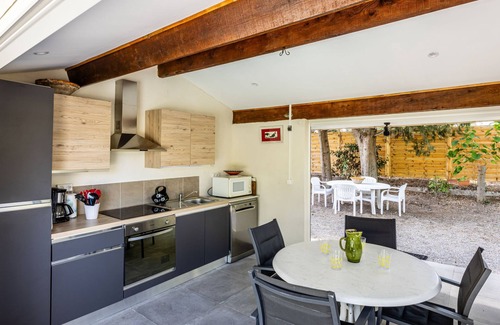 Beziers House | Le Clos Saint Emilie (Tennis & piscine) by Interhome