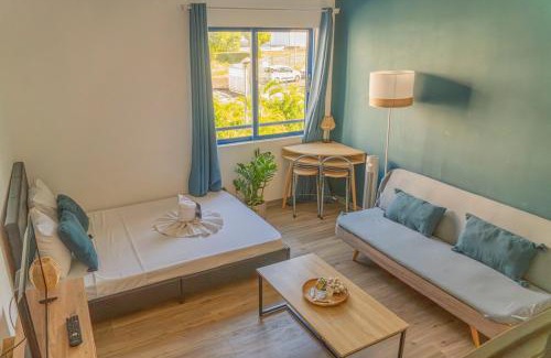 Sainte-Clotilde Apartment | Le Cocon Bleu Studio 5min from Airport