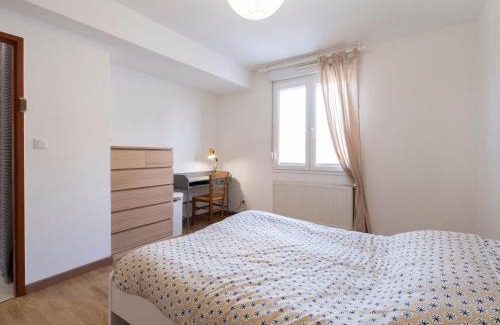 Poincare - Foch - Anatole France - Croix de Bourgogne Apartment | Le cocon d'Emile - Cosy et tout équipé