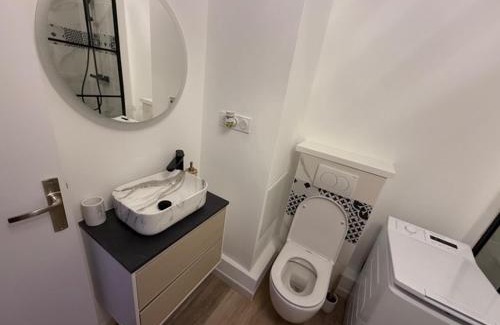 Chatou Apartment | Le cocon des cœurs love room