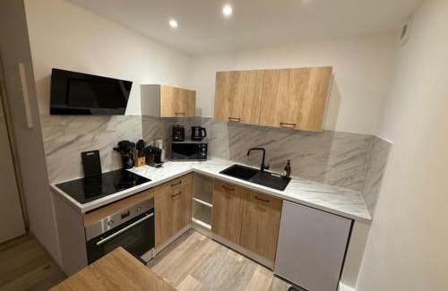 Chatou Apartment | Le cocon des cœurs love room