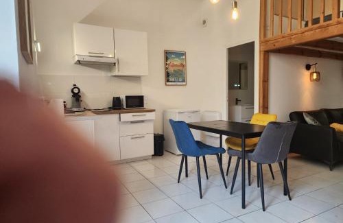 Richebourg - Saint-Clement Apartment | Le Cocon du Château