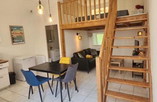 Richebourg - Saint-Clement Apartment | Le Cocon du Château
