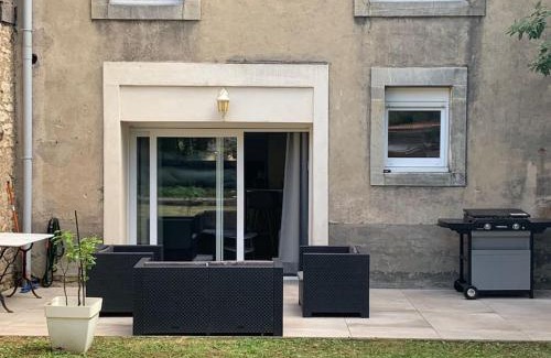 Poincare - Foch - Anatole France - Croix de Bourgogne Apartment | Le Cocon - grande terrasse - calme - proche gare