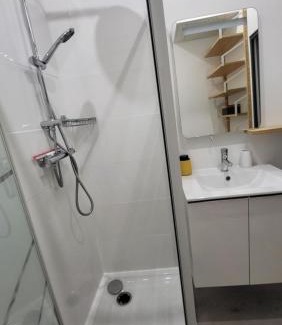 Decre-Cathedrale Apartment | Le CoCon Nantais 2pers Wi-Fi TV
