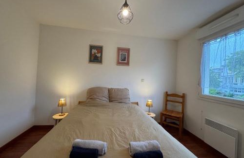 Vichy Apartment | Le Cocoon des Réservoirs - Parking & Terrace