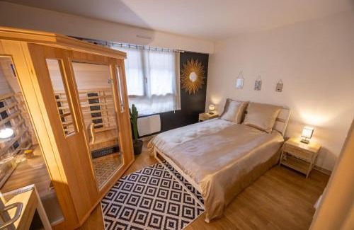 Quai de la Fosse Apartment | Le coin du bonheur
