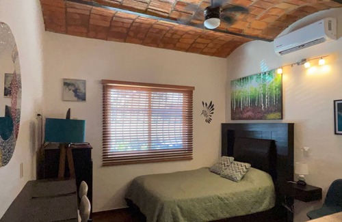 Puerto Vallarta Apartment | "Le Colibri Récif" Studio Swimming pool and beach