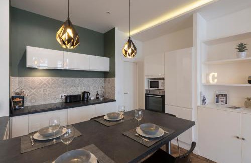 Bellecour - Hotel Dieu Apartment | Le Confident - Grand T2 au coeur de Lyon