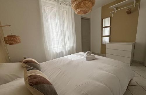 Quartier Saint-Clement - Jardin des Plantes Apartment | Le Contemporain - 2p - wifi