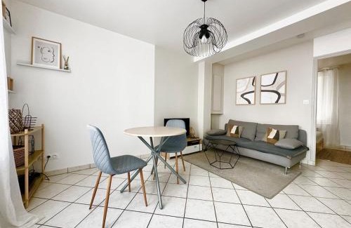 Quartier Saint-Clement - Jardin des Plantes Apartment | Le Contemporain - 2p - wifi