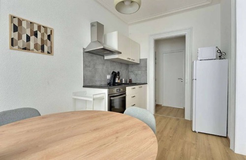 Mulhouse Apartment | Le Coquelicot, Charming Apartment, Near Centre