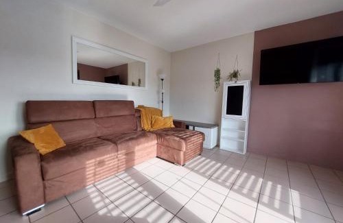 Brive-la-Gaillarde Apartment | Le Cosy Gaillard - Meublé Tourisme 3 Etoiles