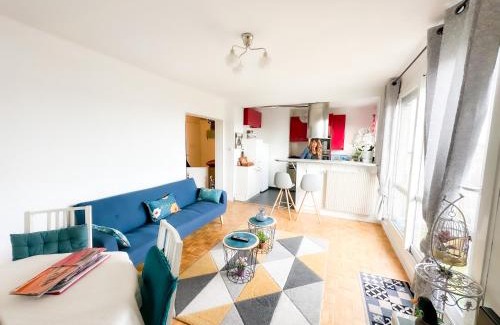 Champigny-sur-Marne Apartment | - Le COSY GARDEN - Proche RER A et E - Paris Disney - Parking et WIFI Gratuit ! Family SPECIAL OFFER