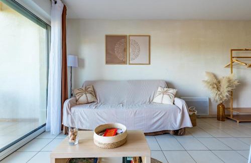 Azille Apartment | Le Cosy Vignes - Piscine partagée