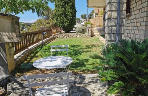 Carnoux-en-Provence Villa | Le coteau fleuri