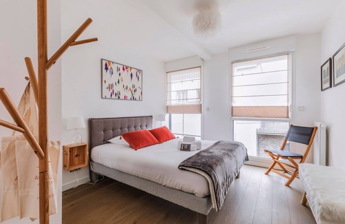 Monselet Apartment | Le Cours Bastille - T2 avec terrasse en bail mobilité