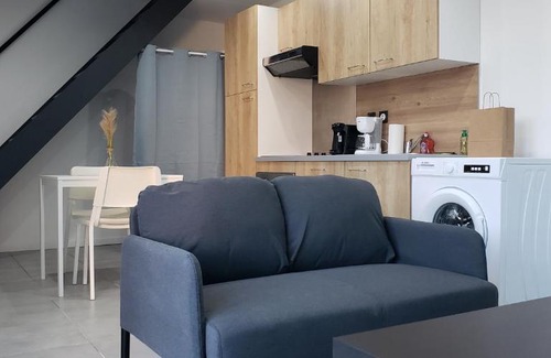 Lens Apartment | Le Délice doré - Wifi - Parking Privée