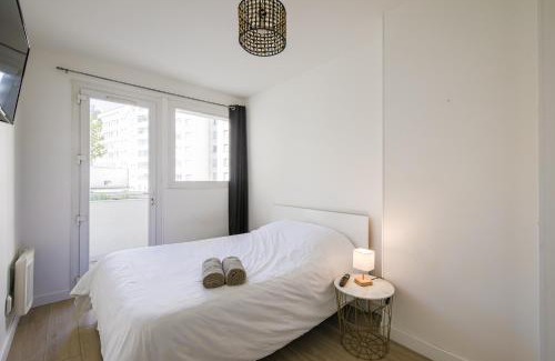 Quartier Exposition-Bajatiere Apartment | Le Diable Bleu 3 bedrooms Climatisation