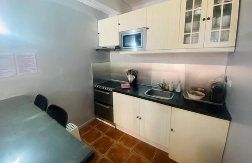 Grans House | Le Domaine d'Alèzen by Interhome