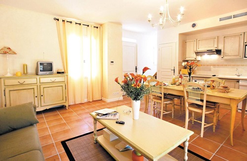 Chinon House | Le Domaine de Fayence