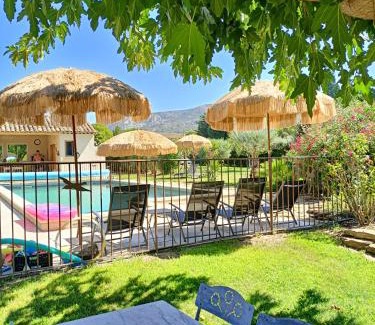 Cavaillon Bed & Breakfast | Le faré tchanqué chambre cuisine d'été 2 pers