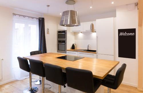 Poincare Apartment | Le Faubourg - Apt 3étoiles, Centre Ville, Calme, Spacieux
