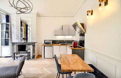 Hotel de Ville - Quinconces Apartment | LE FEEL GOOD - En plein cœur de Bordeaux