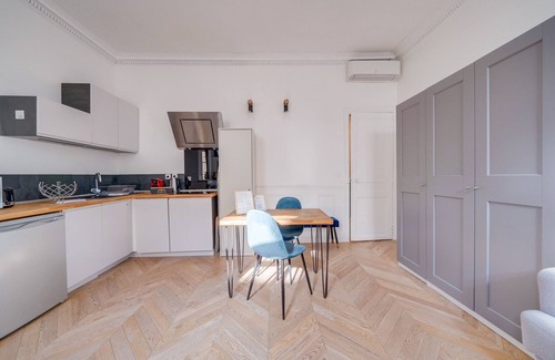 Hotel de Ville - Quinconces Apartment | LE FEEL GOOD - En plein cœur de Bordeaux