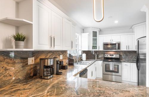 Westchester House | Le Femme Paradise