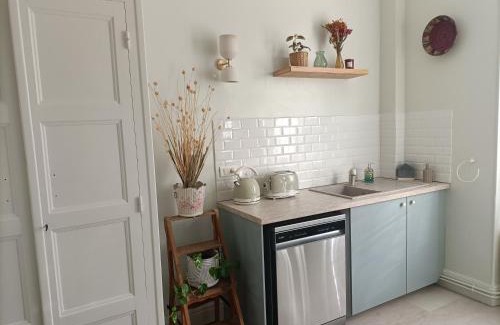 Faubourg North Apartment | Le Fifties