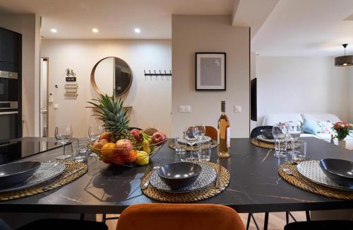 Toulon Apartment | Le Filet Suspendu-Expérience-WIFI-CLIM