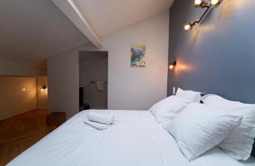 Toulon Apartment | Le Filet Suspendu-Expérience-WIFI-CLIM