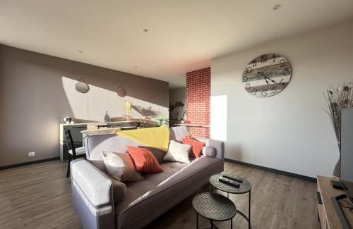 Trois Cocus - Borderouge - Croix-Daurade - Paleficat Apartment | Le Floral - 2p - Lumineux & Calme - Parking - Wifi