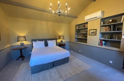 Rueil-Malmaison Hotel | LE FRUIT DEFENDU