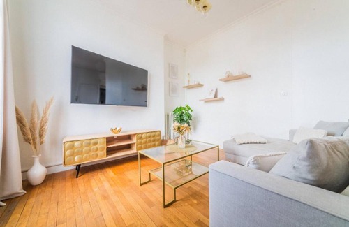 Brive-la-Gaillarde Apartment | Le Général d'Or - 2 Chambres